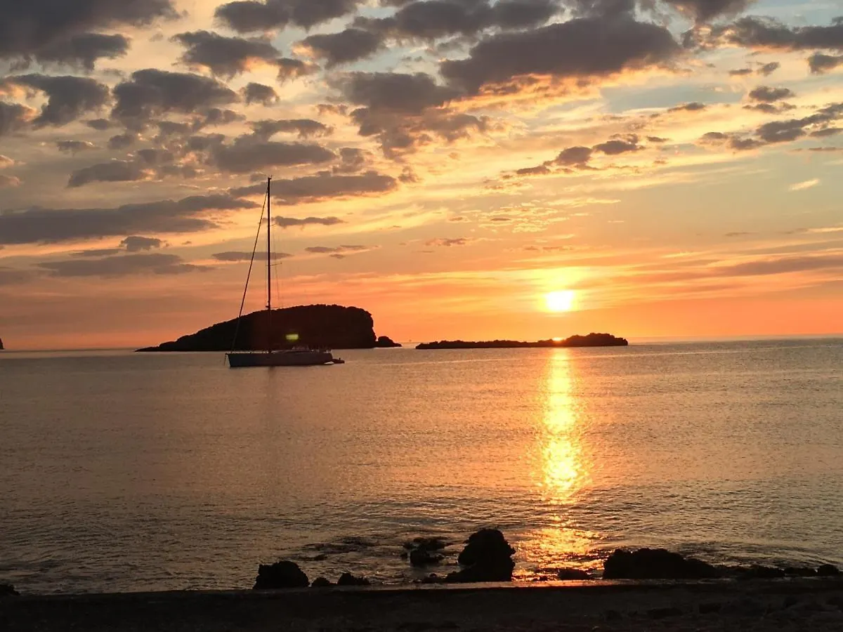 Outsite Ibiza Hotel Es Canar